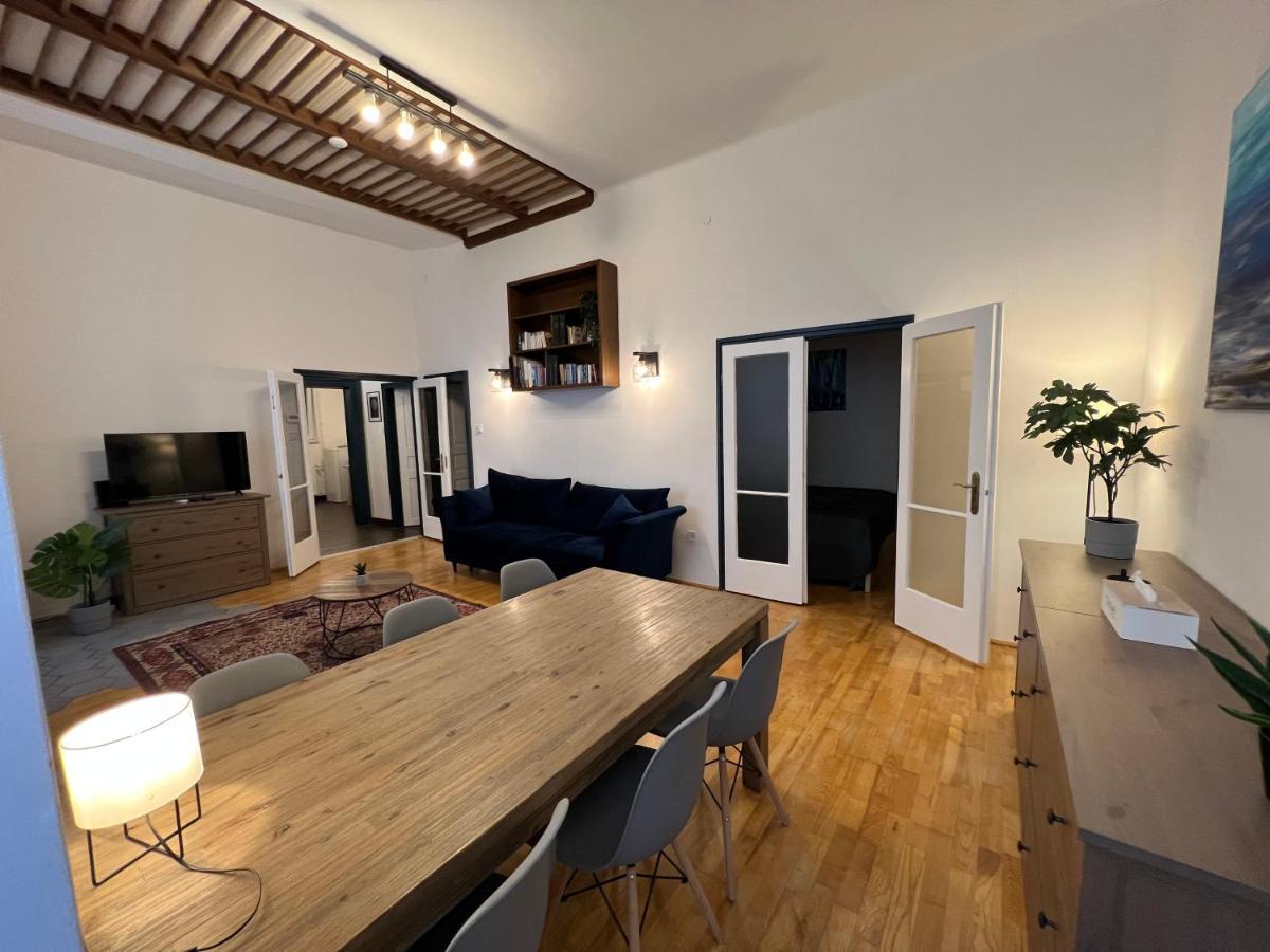 Azure King Residence In The Heart Of Budapest Bagian luar foto